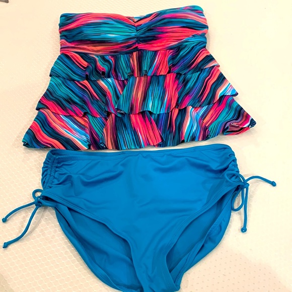 Pure Paradise Tankini Set - Picture 1 of 11